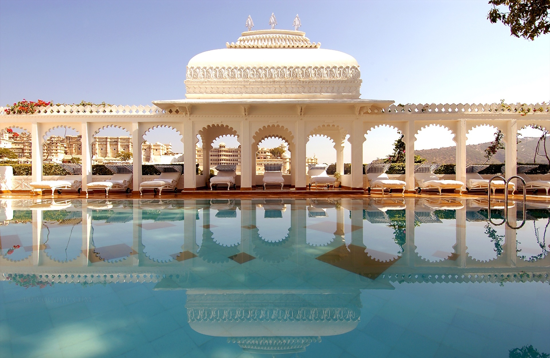 Tourist Attractions of Udaipur- The Venice of East3