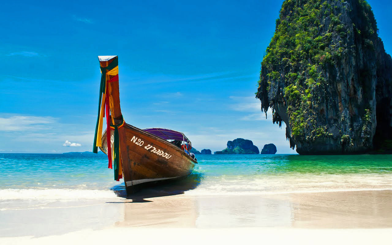 Famous Places to Visit in Phuket1